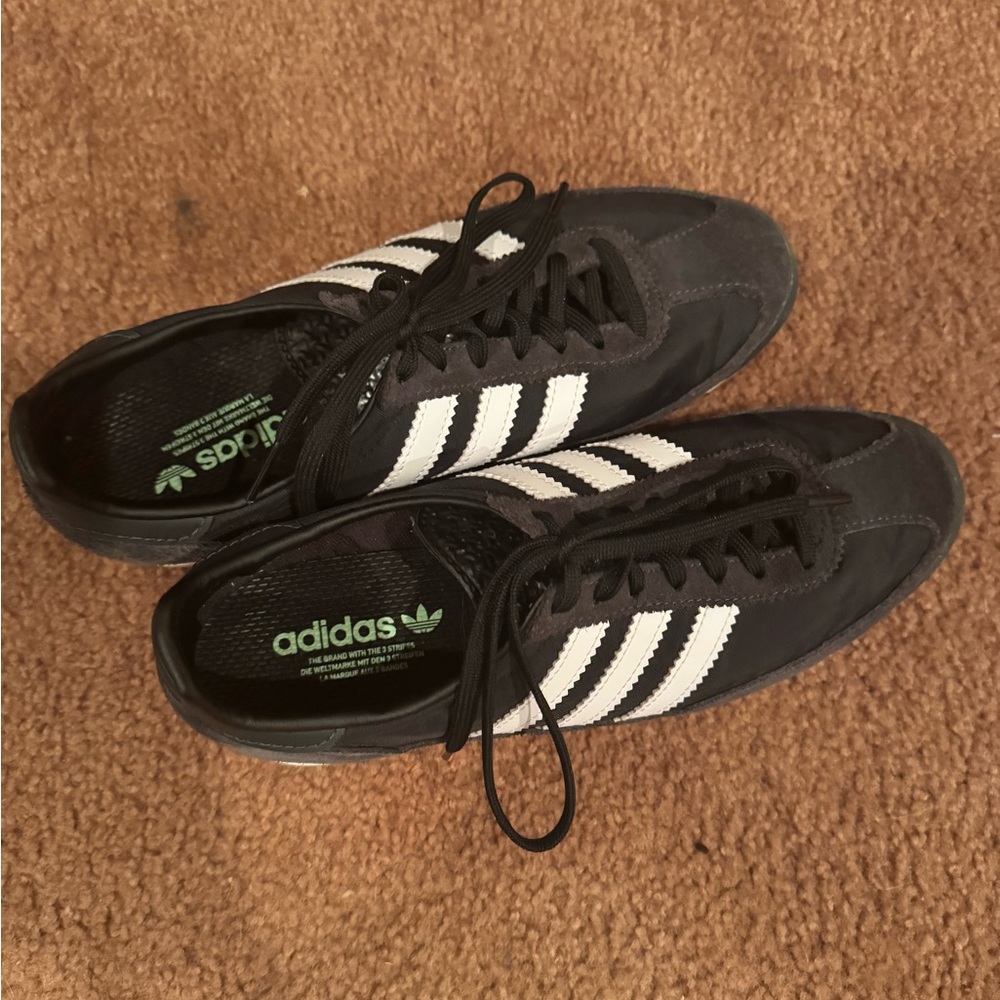 Adidas Men's Black and White Classic Sneakers